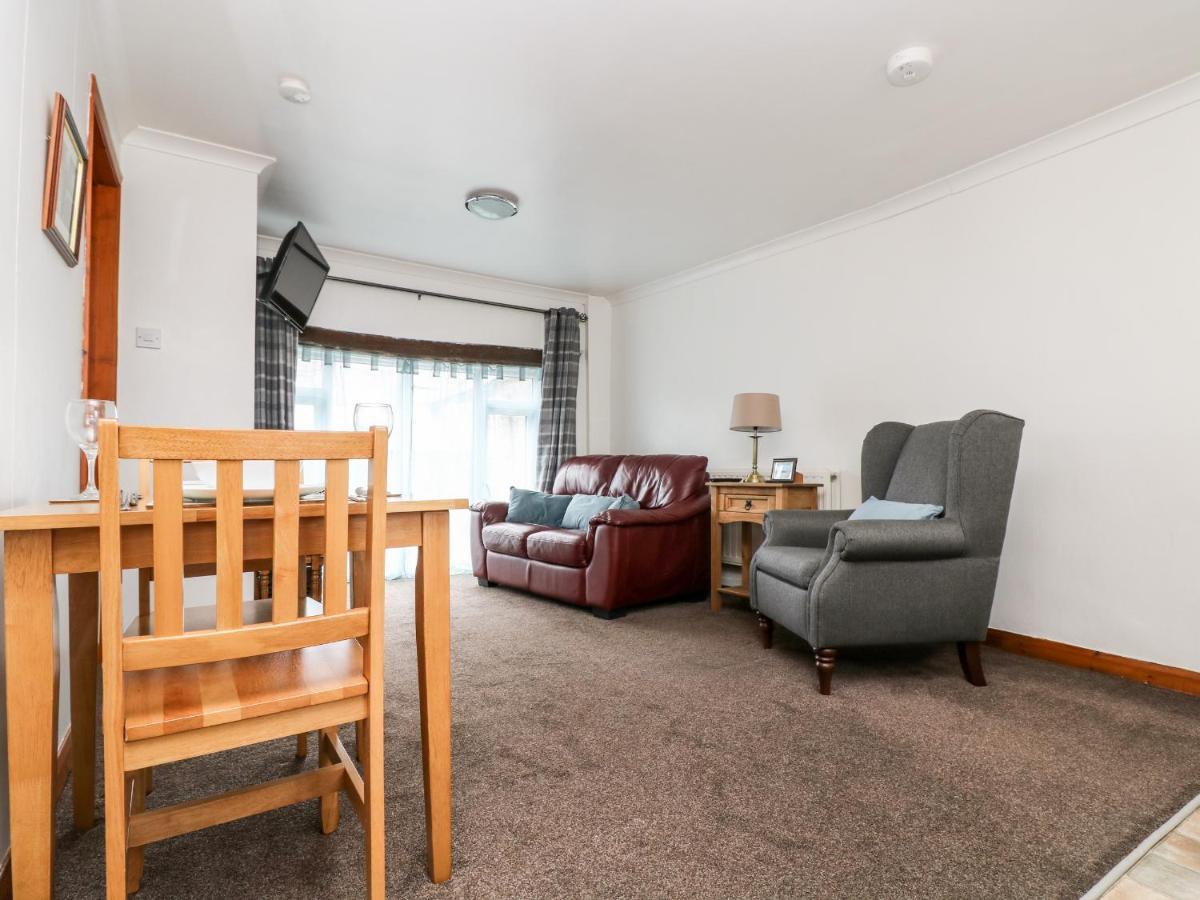Coach House Cottage Б'юд Екстер'єр фото